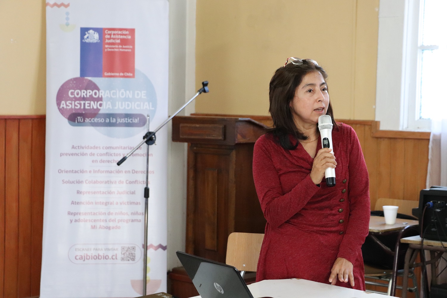 Lota: mujeres trabajadoras y jefas de hogar participan en charla sobre pago de pensiones de alimentos